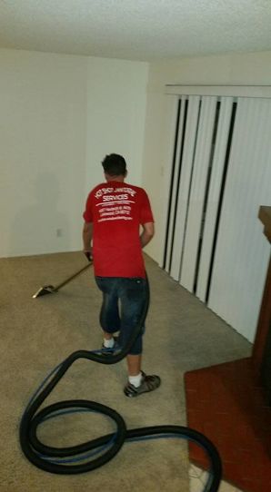 Carpet Cleaning in Cerritos, CA (1)
